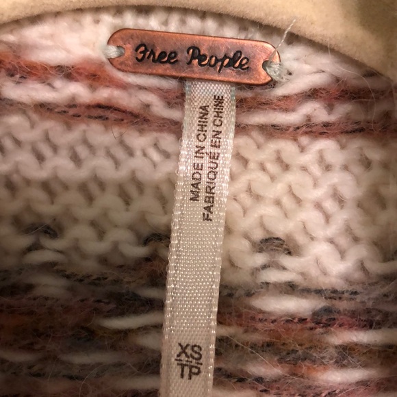 Cowl neck free people sweater - Picture 2 of 2